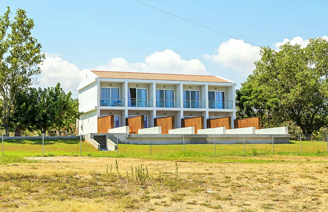 Belussi Beach Hotel & Suites-1